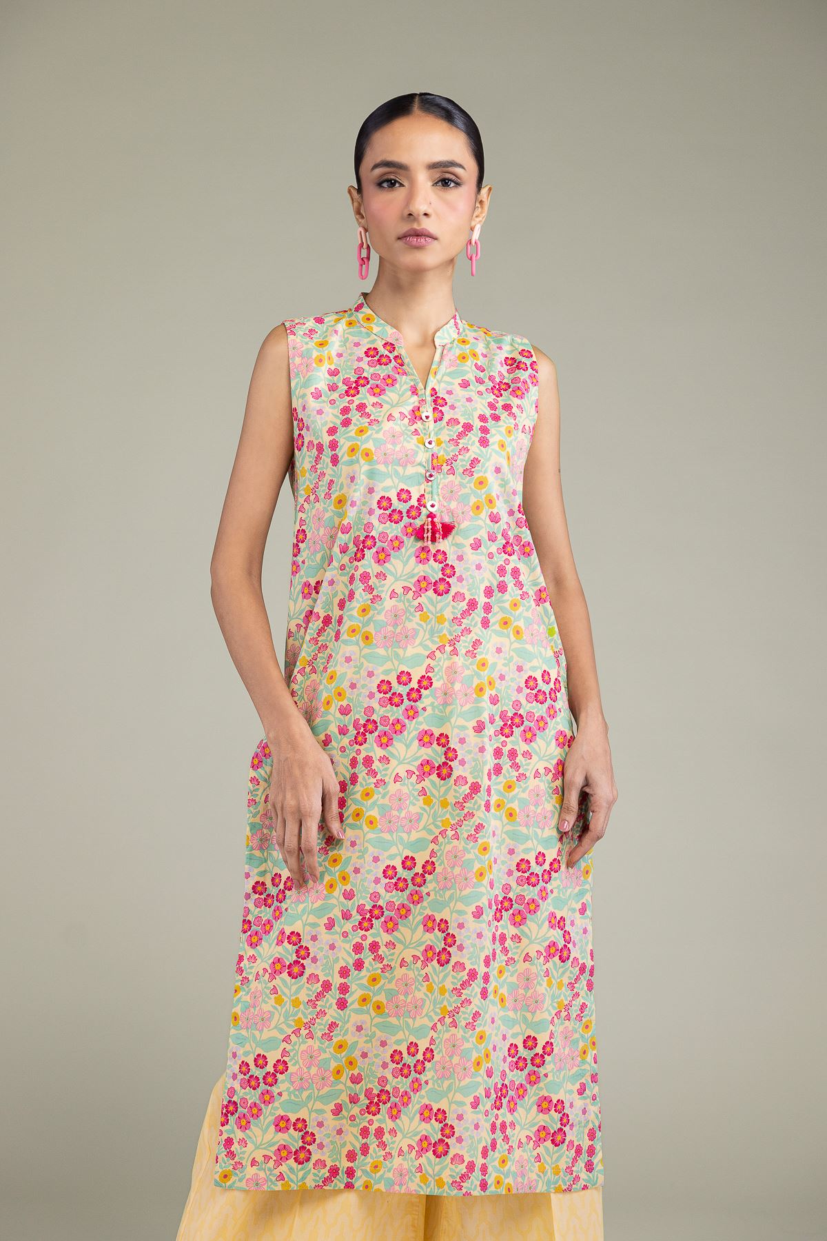 Long Sleeveless Kurta