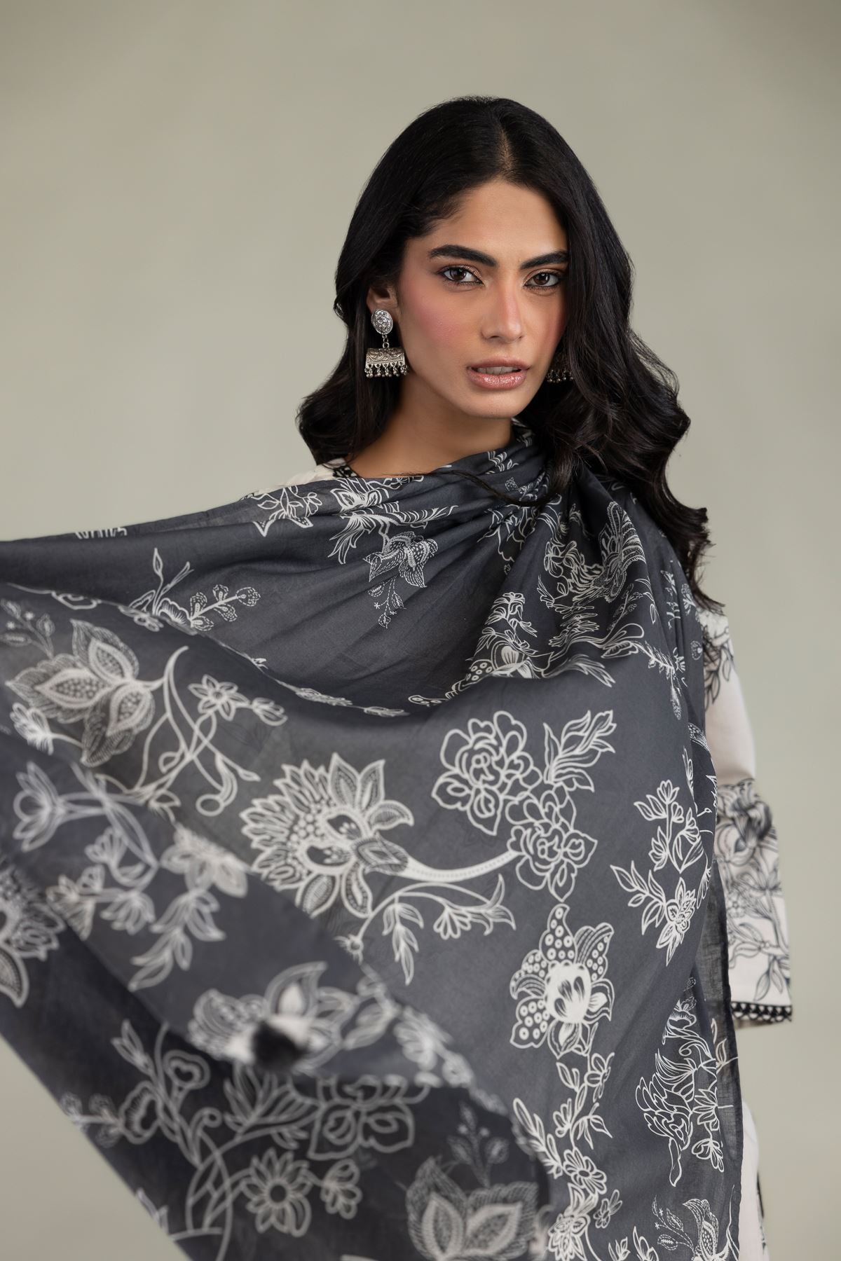 Gray Lawn Dupatta