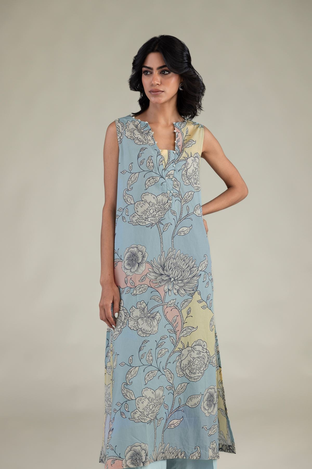 Floral Sleeveless Kurta