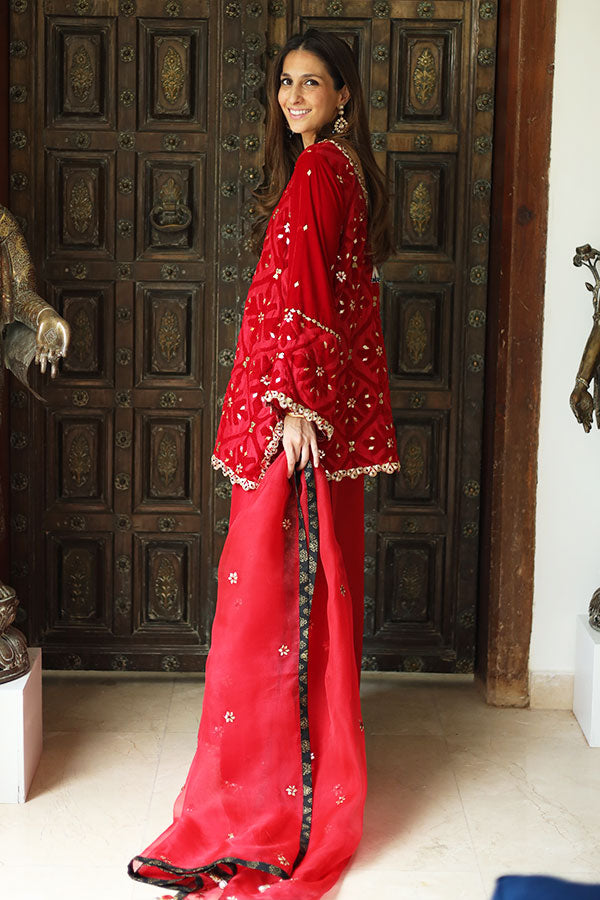 Nauratan | The Velvet Series - Scarlet