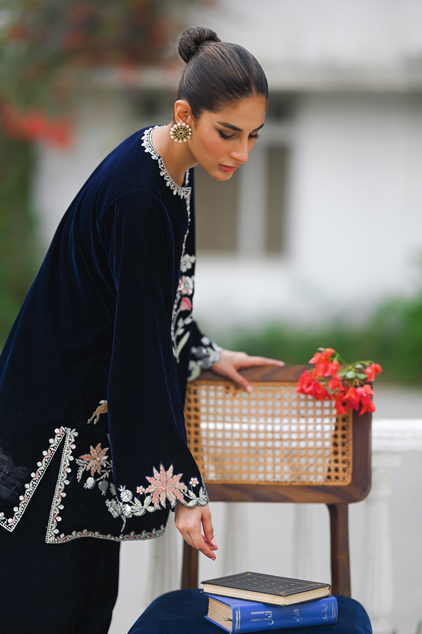 https://cdn.shopify.com/s/files/1/0588/3661/5221/products/1-SMcampaign-123.jpg?v=1694592298