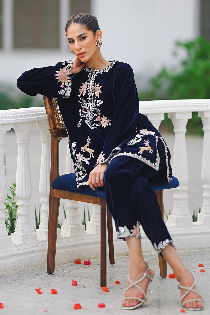 https://cdn.shopify.com/s/files/1/0588/3661/5221/products/1-SMcampaign-124.jpg?v=1694592298