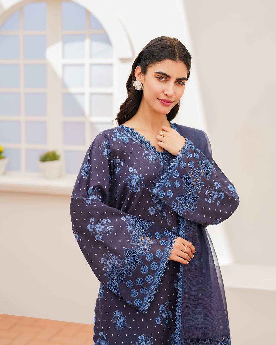 EMBROIDERED PRINTED LAWN UF-629 (RTS)