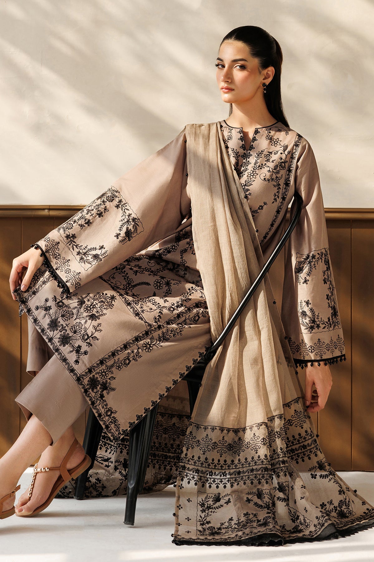 EMBROIDERED LAWN SF-4502