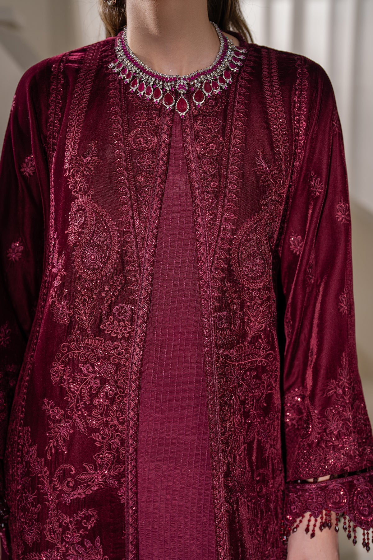 EMBROIDERED VELVET SF-758