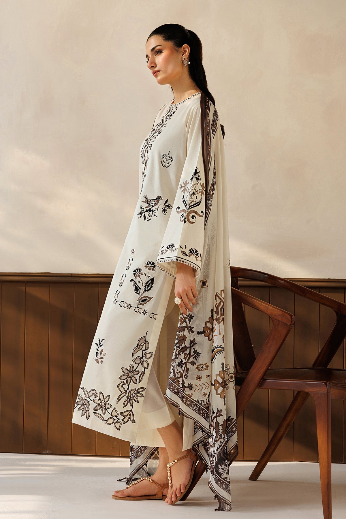 EMBROIDERED SELF JAQUARD UF-4504