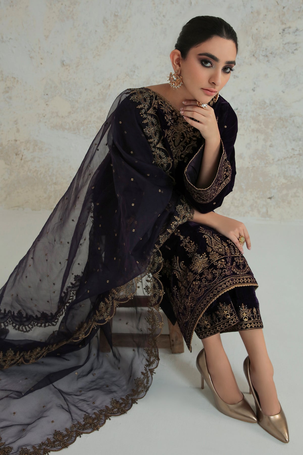 EMBROIDERED VELVET SF-239
