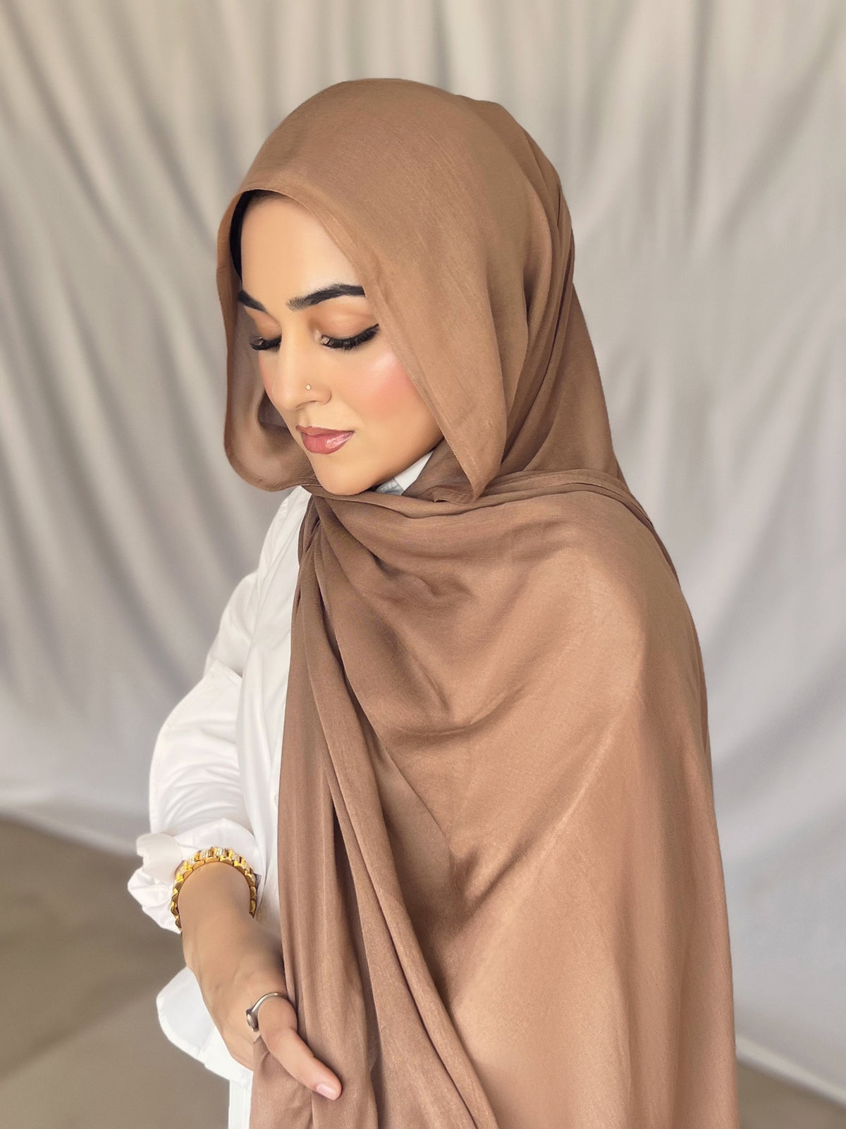 Bundle 1 (2 Hijabs, 2 Outfit)