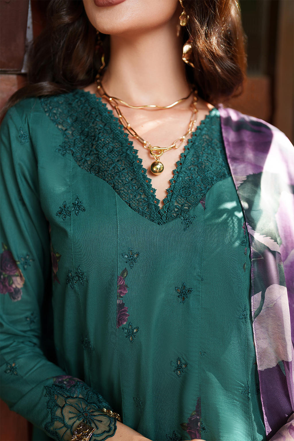 UE-524 Printed Lawn