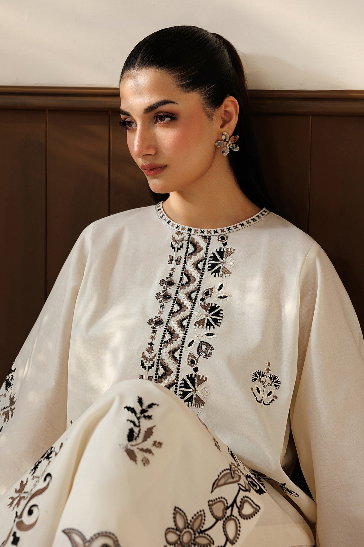 EMBROIDERED SELF JAQUARD SF-4504