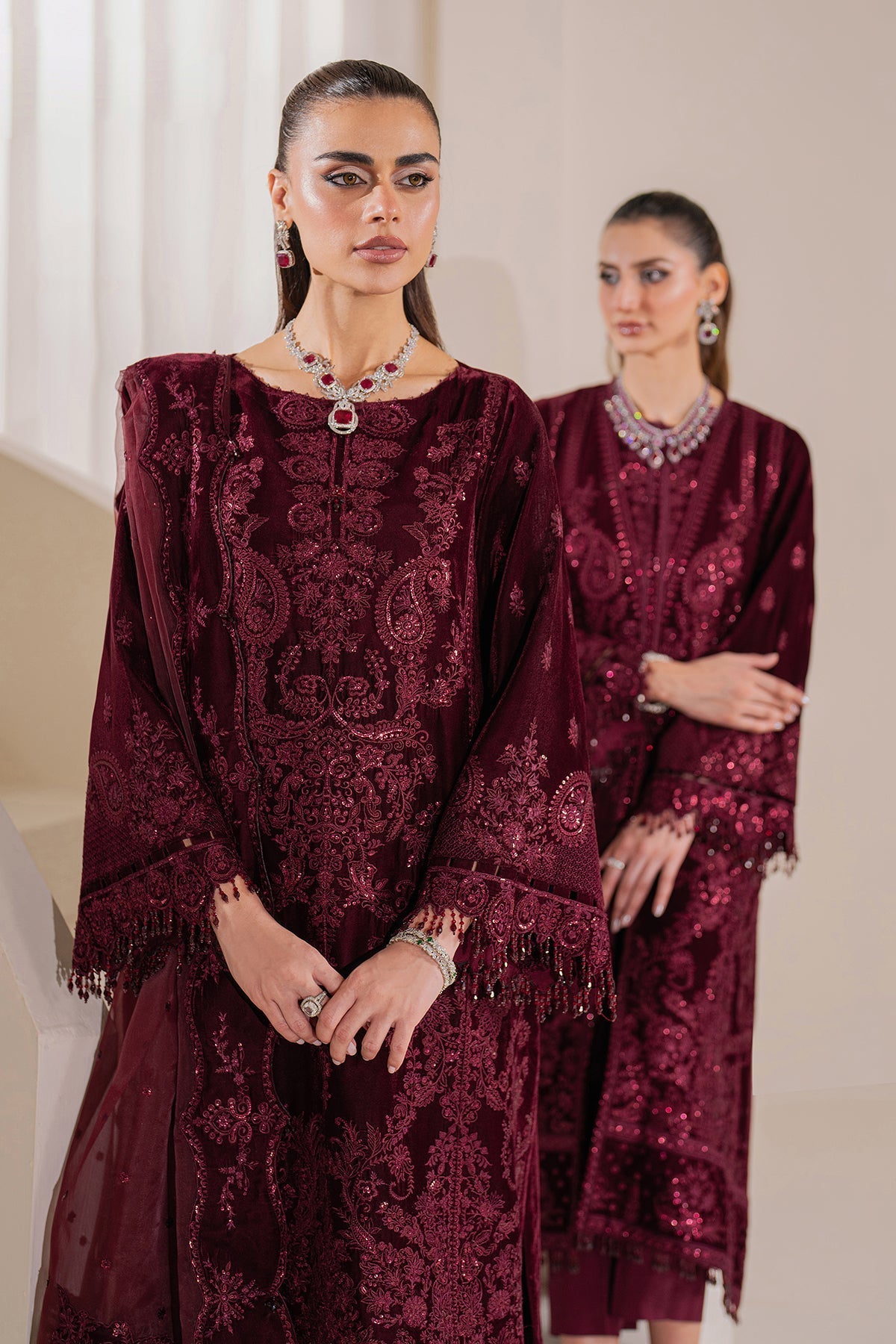 EMBROIDERED VELVET SF-758