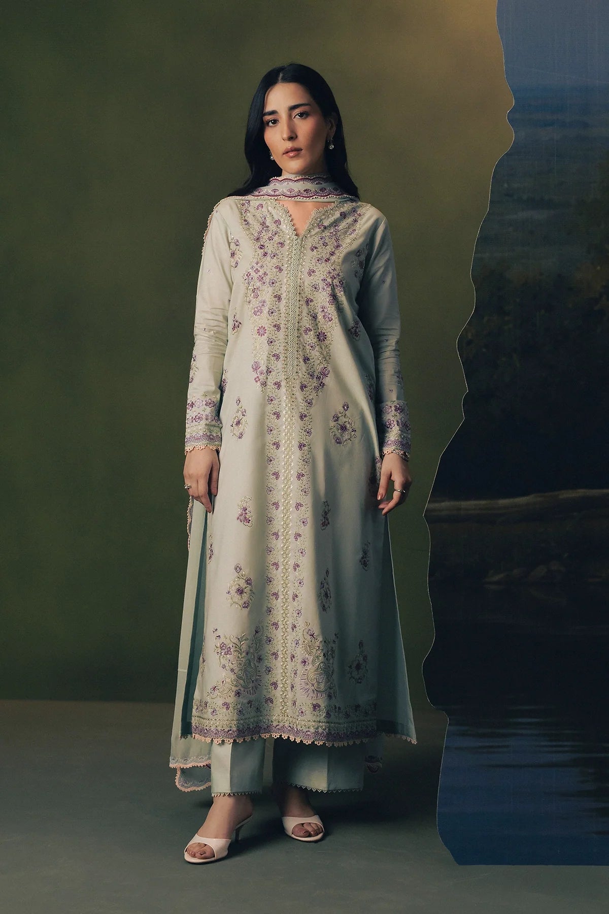 Livia - 3 Piece Cambric RTW