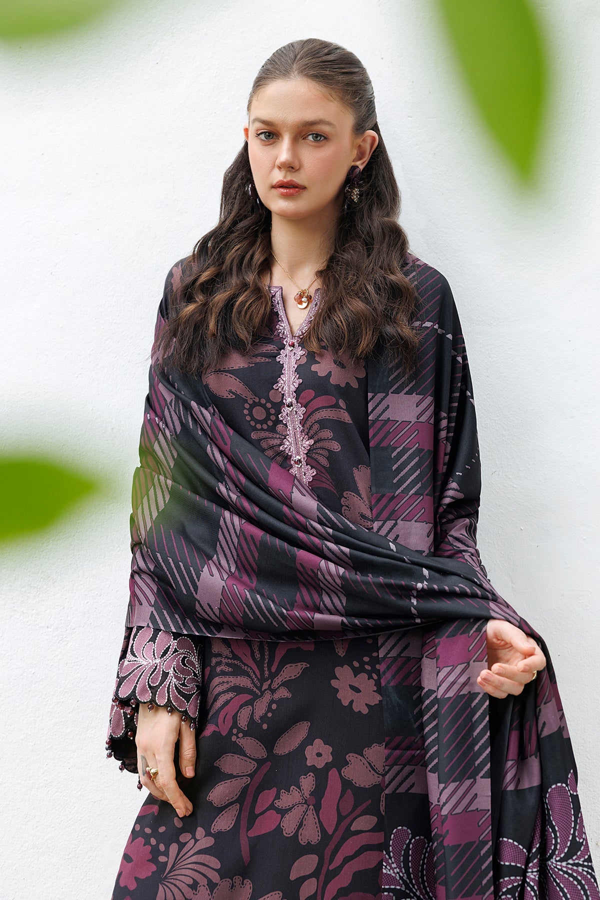 EMBROIDERED VISCOSE SILK SF-4587