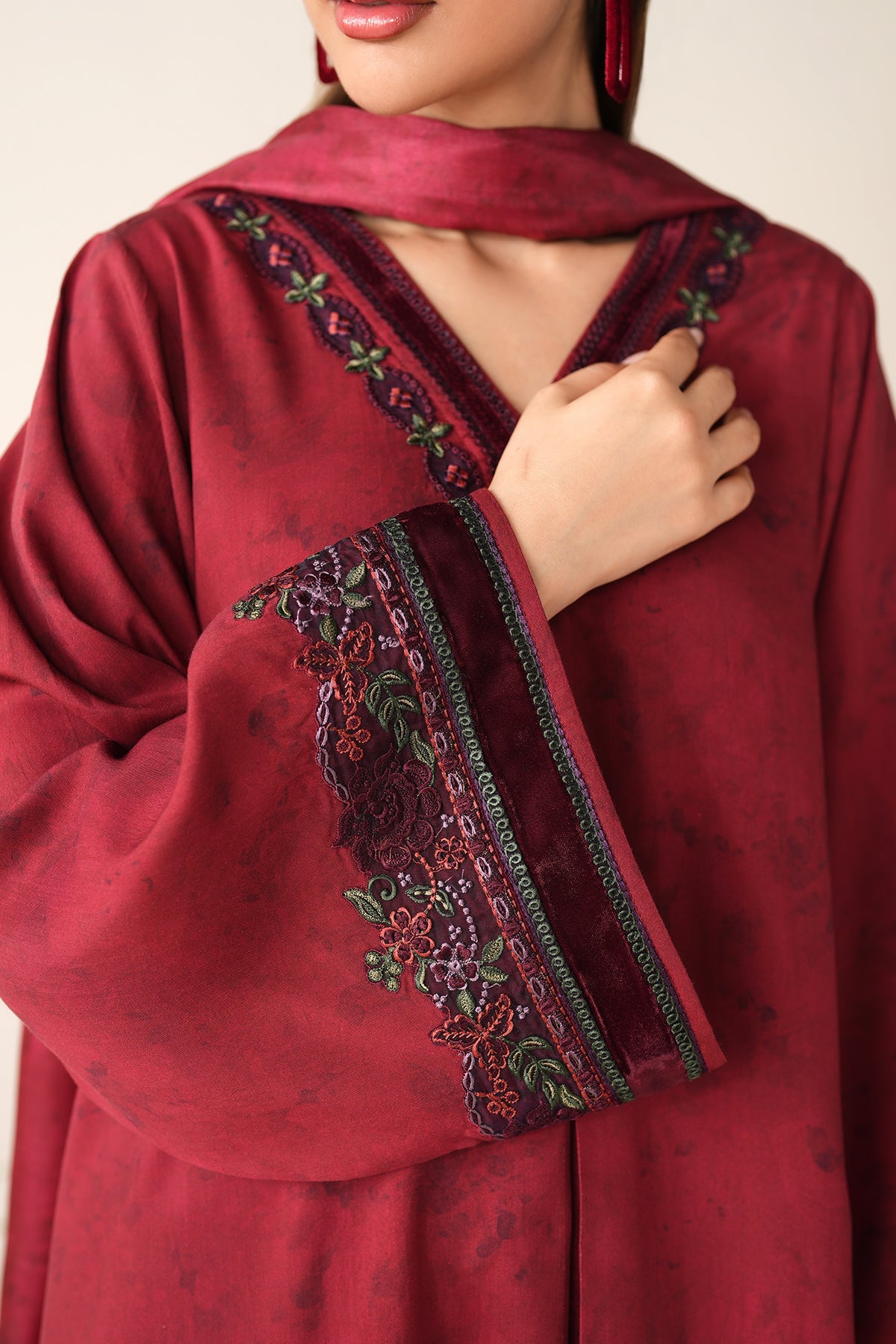 EMBROIDERED PRINTED VISCOSE PR-1193