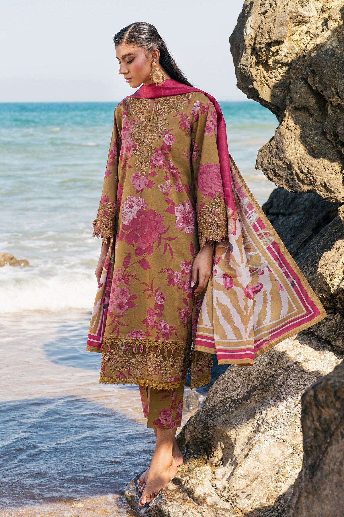 EMBROIDERED PRINTED LAWN SF-4111