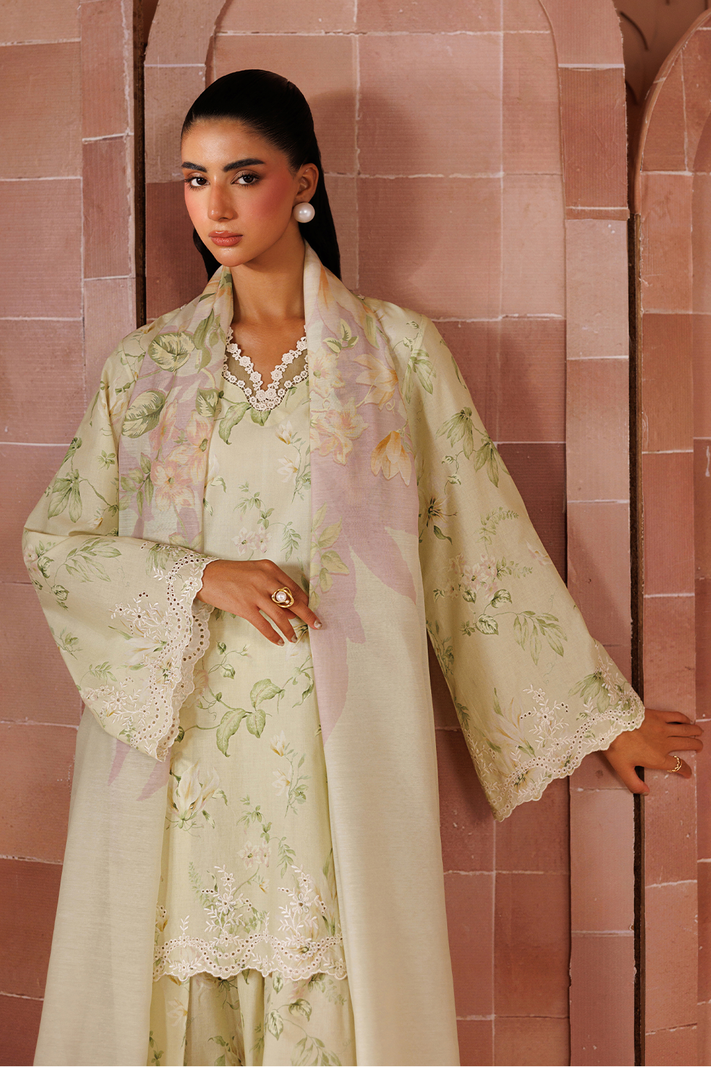 UE-707 Embroidered Lawn