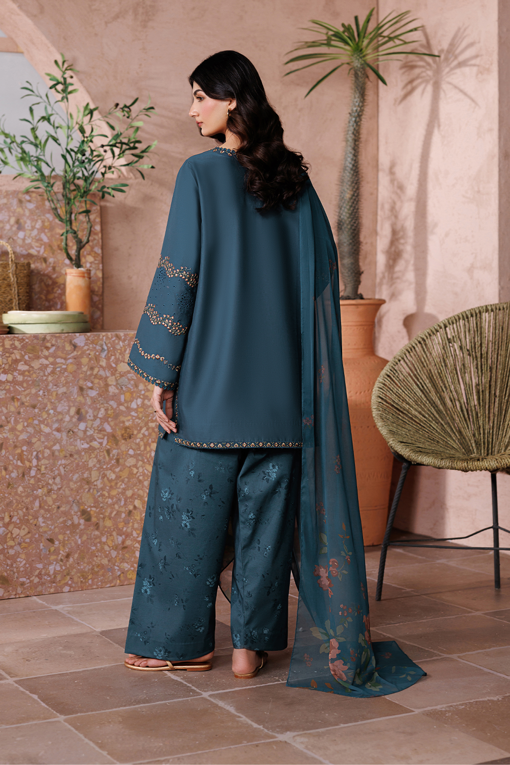 UE-701 Embroidered Lawn
