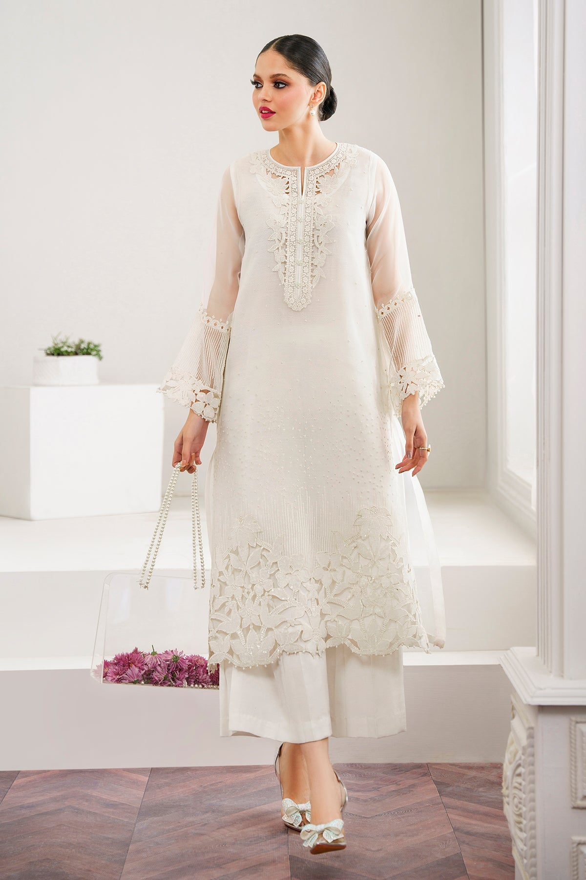 EMBROIDERED ORGANZA UF-526