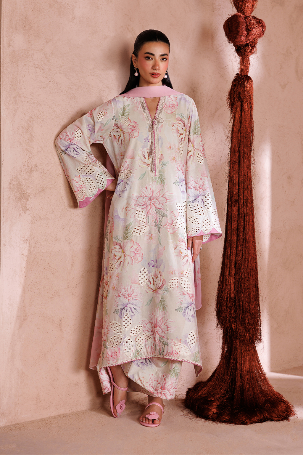 UE-712 Embroidered Lawn