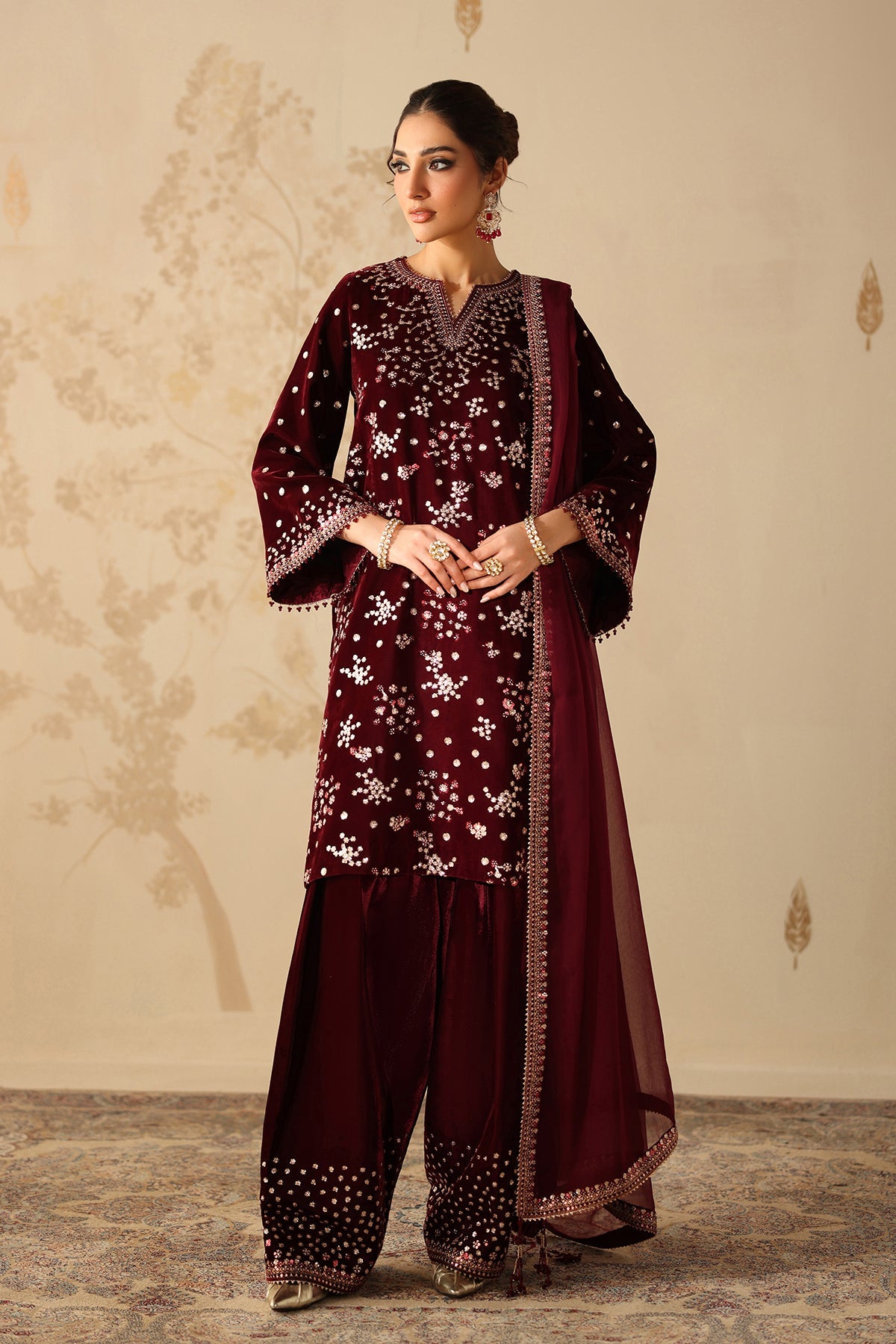 EMBROIDERED VELVET SF-4315