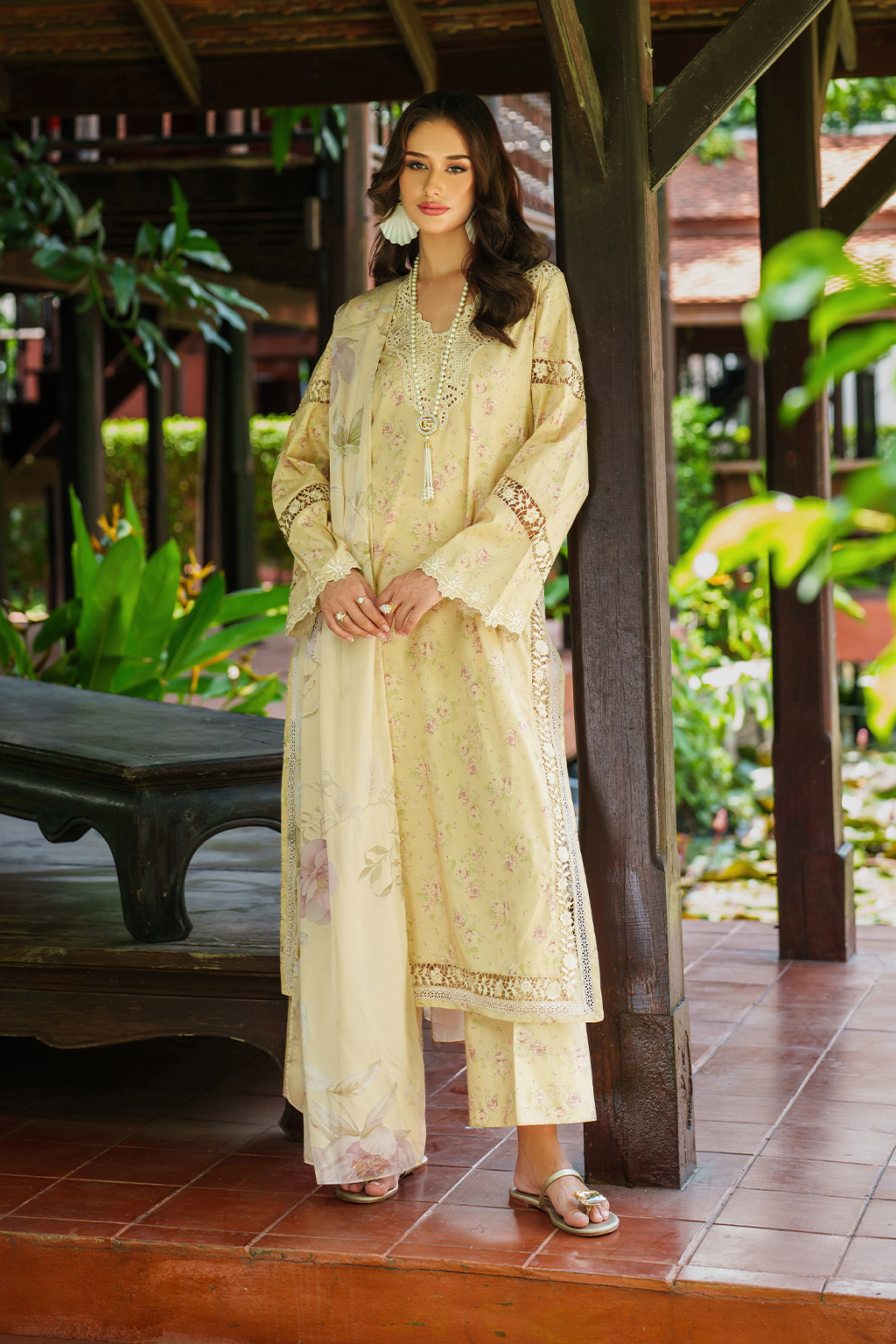 UE-497 Printed Lawn
