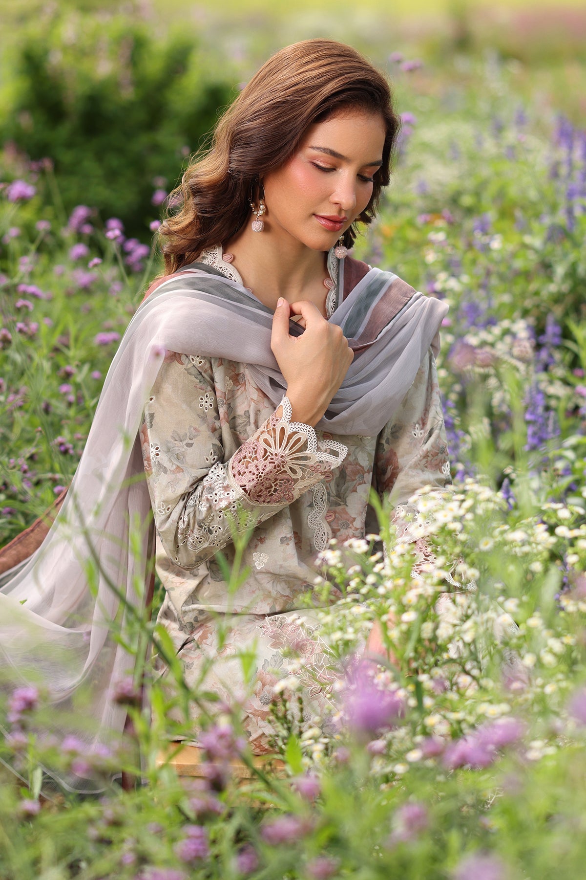 EMBROIDERED LAWN UF-4225