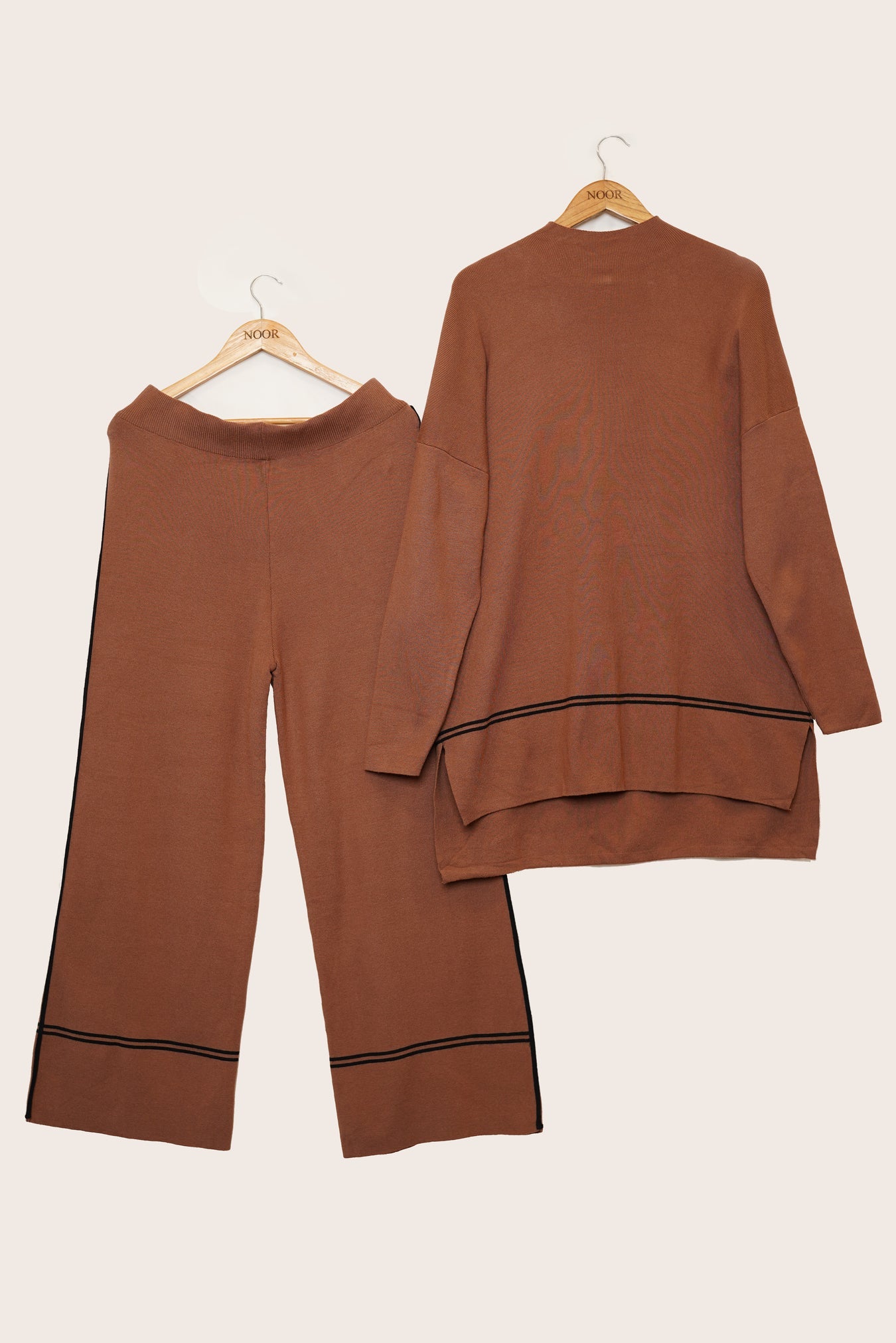 https://cdn.shopify.com/s/files/1/0501/5381/6222/files/12_95acd7ea-953f-4831-8fce-4fbec8a72b19.jpg?v=1733772311
