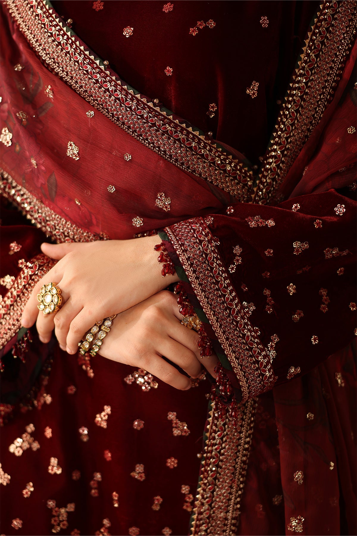 EMBROIDERED VELVET UF-4314