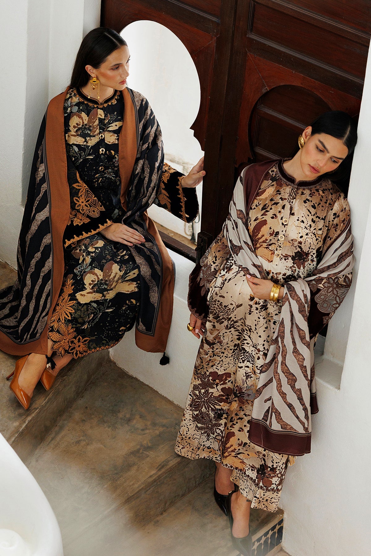 EMBROIDERED VISCOSE SILK SF-4588