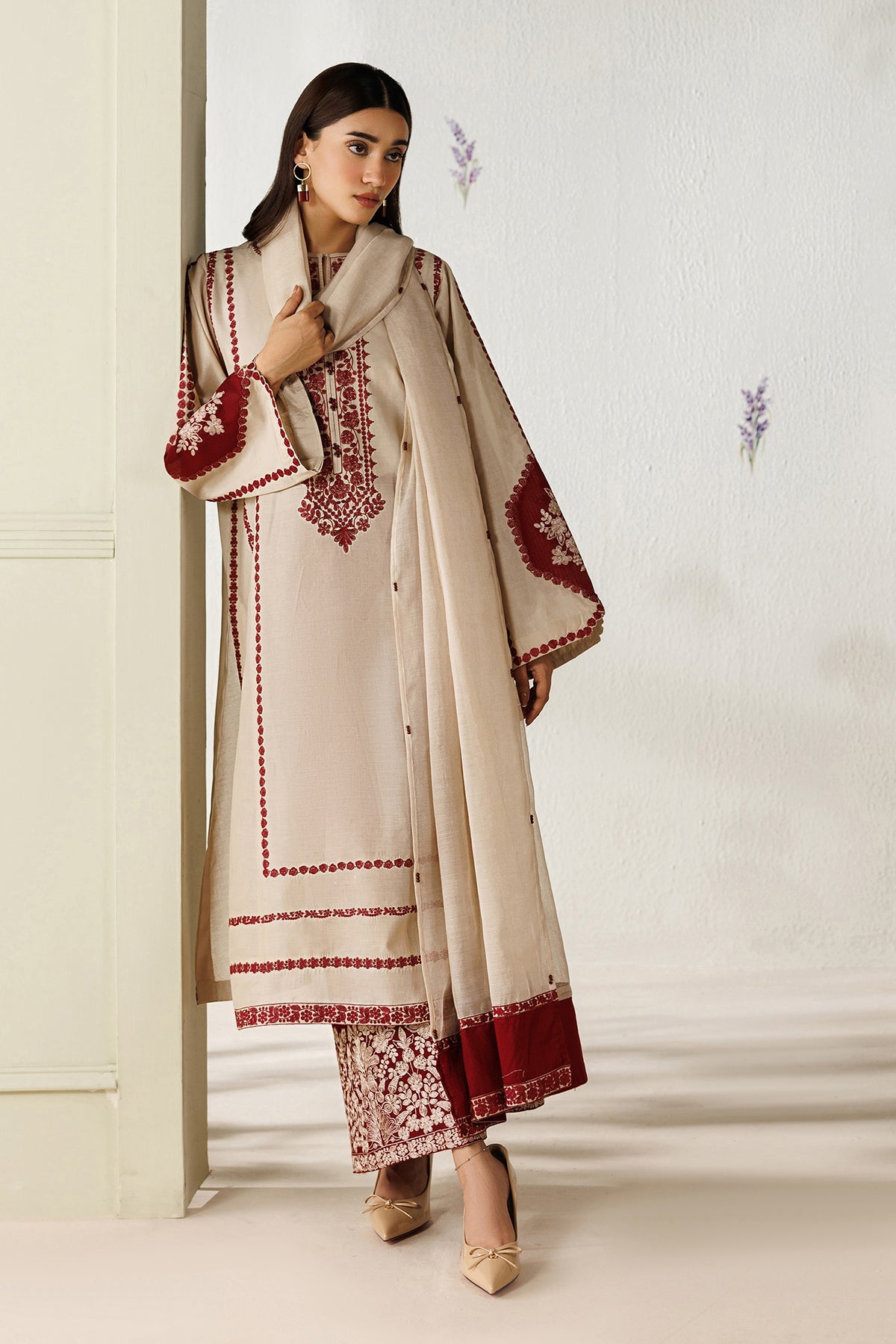 EMBROIDERED LAWN UF-4421
