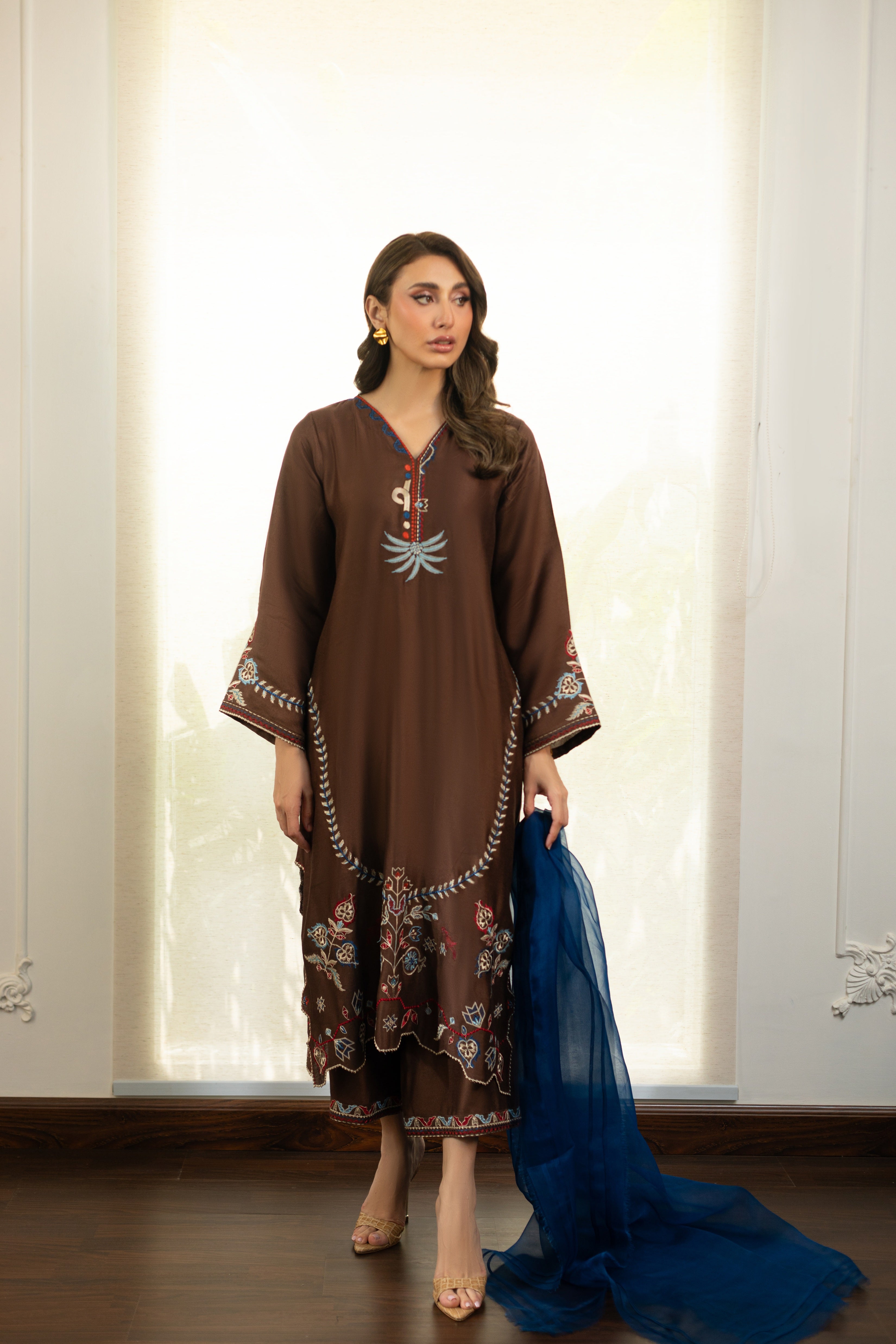https://cdn.shopify.com/s/files/1/0904/3817/2979/files/138A6500.jpg?v=1747997985