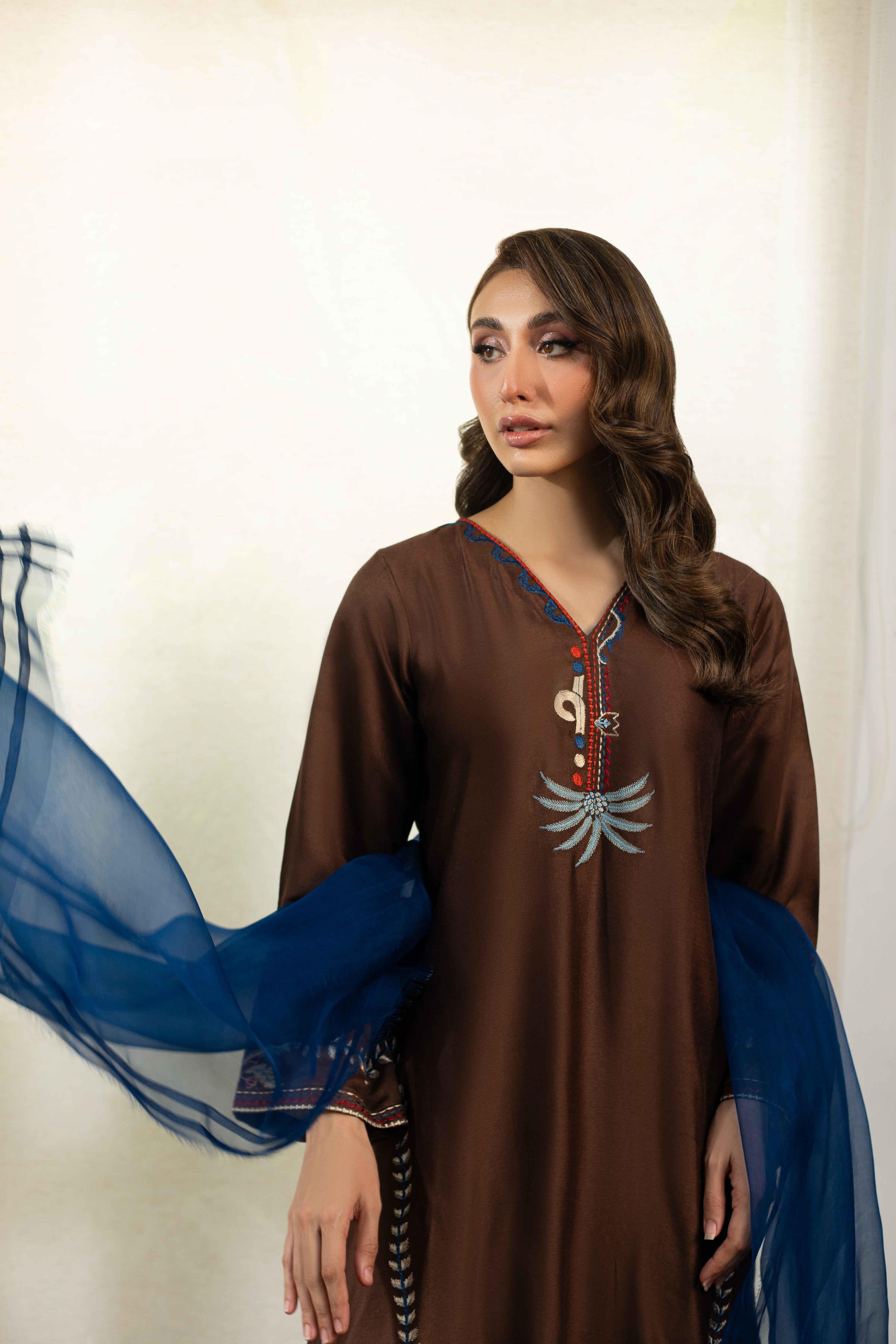 https://cdn.shopify.com/s/files/1/0904/3817/2979/files/138A6537.jpg?v=1747997985