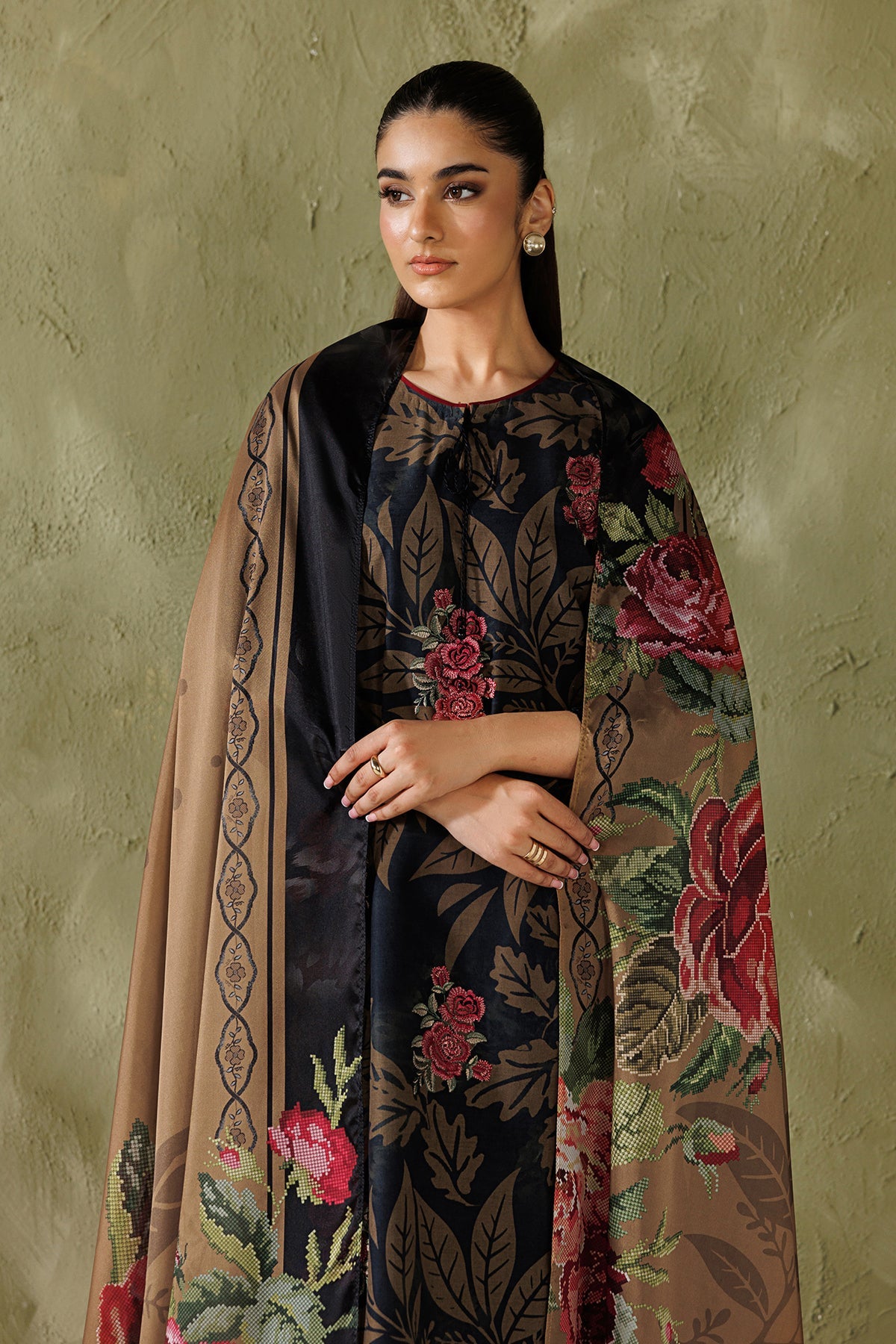 EMBROIDERED LAWN UF-4506