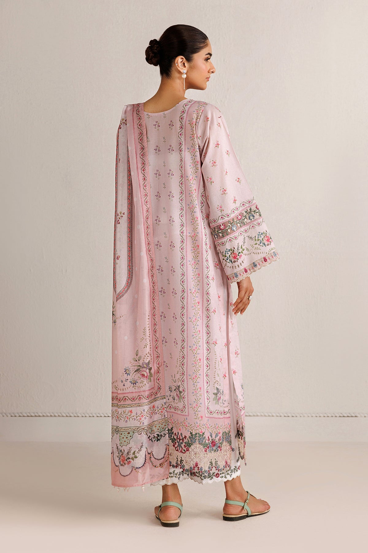 EMBROIDERED LAWN UF-4513