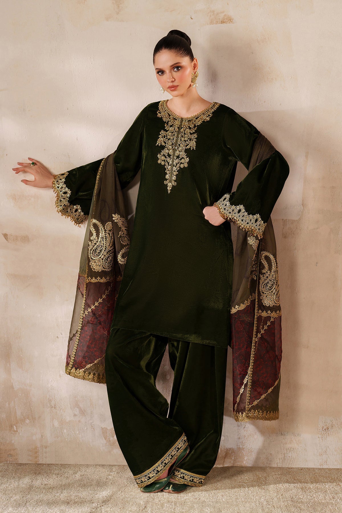 EMBROIDERED VELVET PR-1210