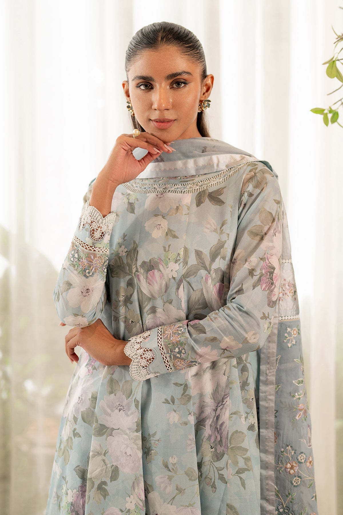 EMBROIDERED PRINTED LAWN UF-4103