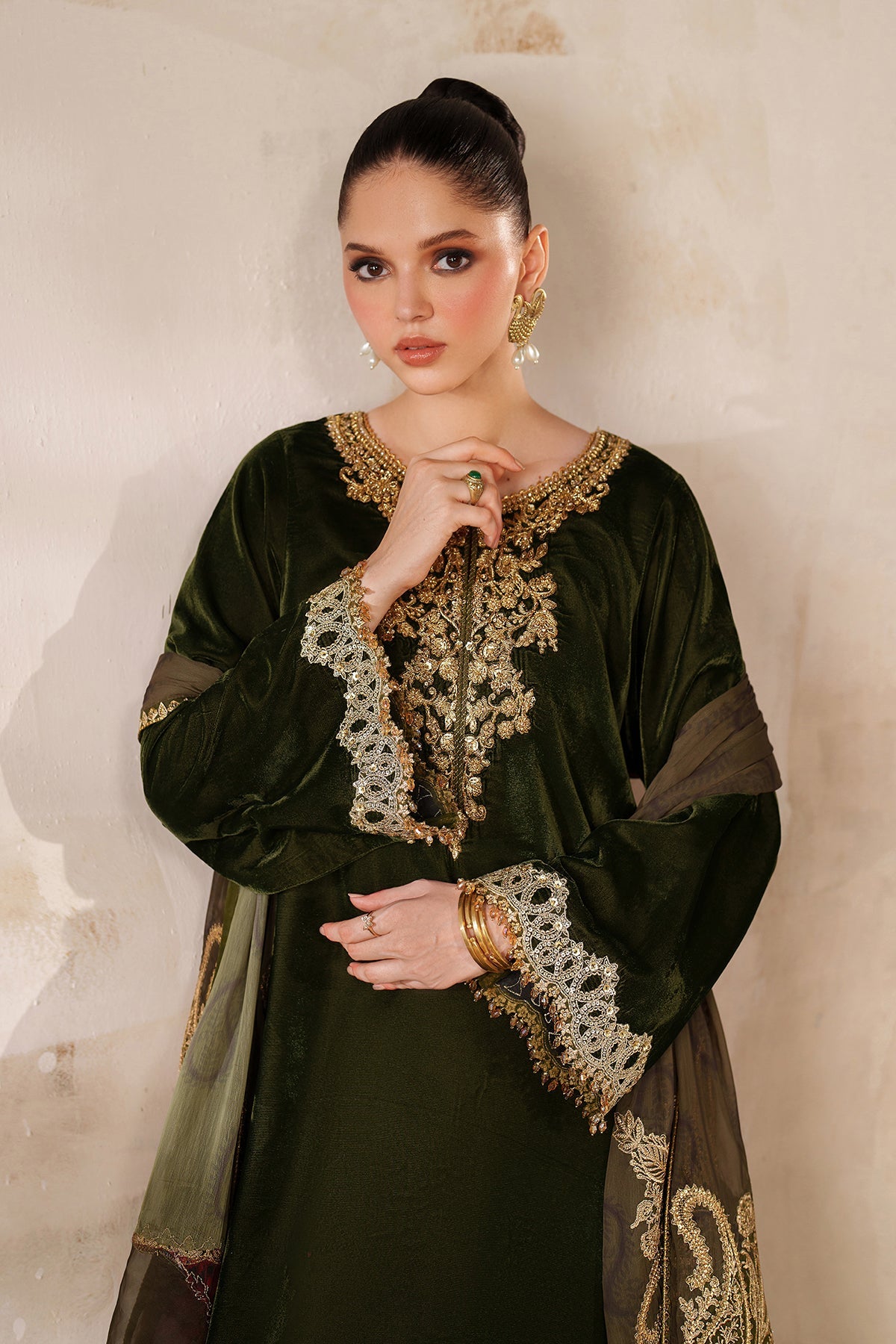 EMBROIDERED VELVET PR-1210