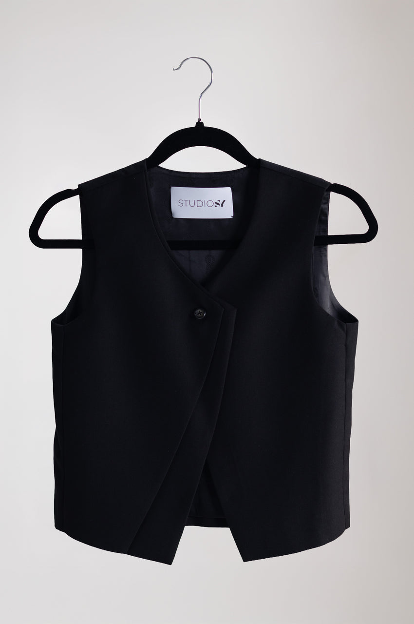 Everyday Vestige - Black Wrap