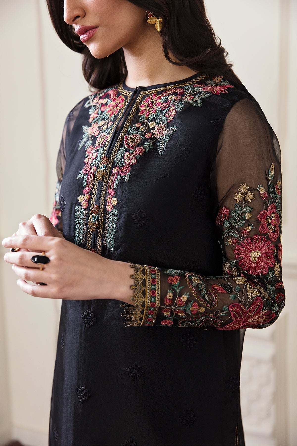 EMBROIDERED ORGANZA SF-290