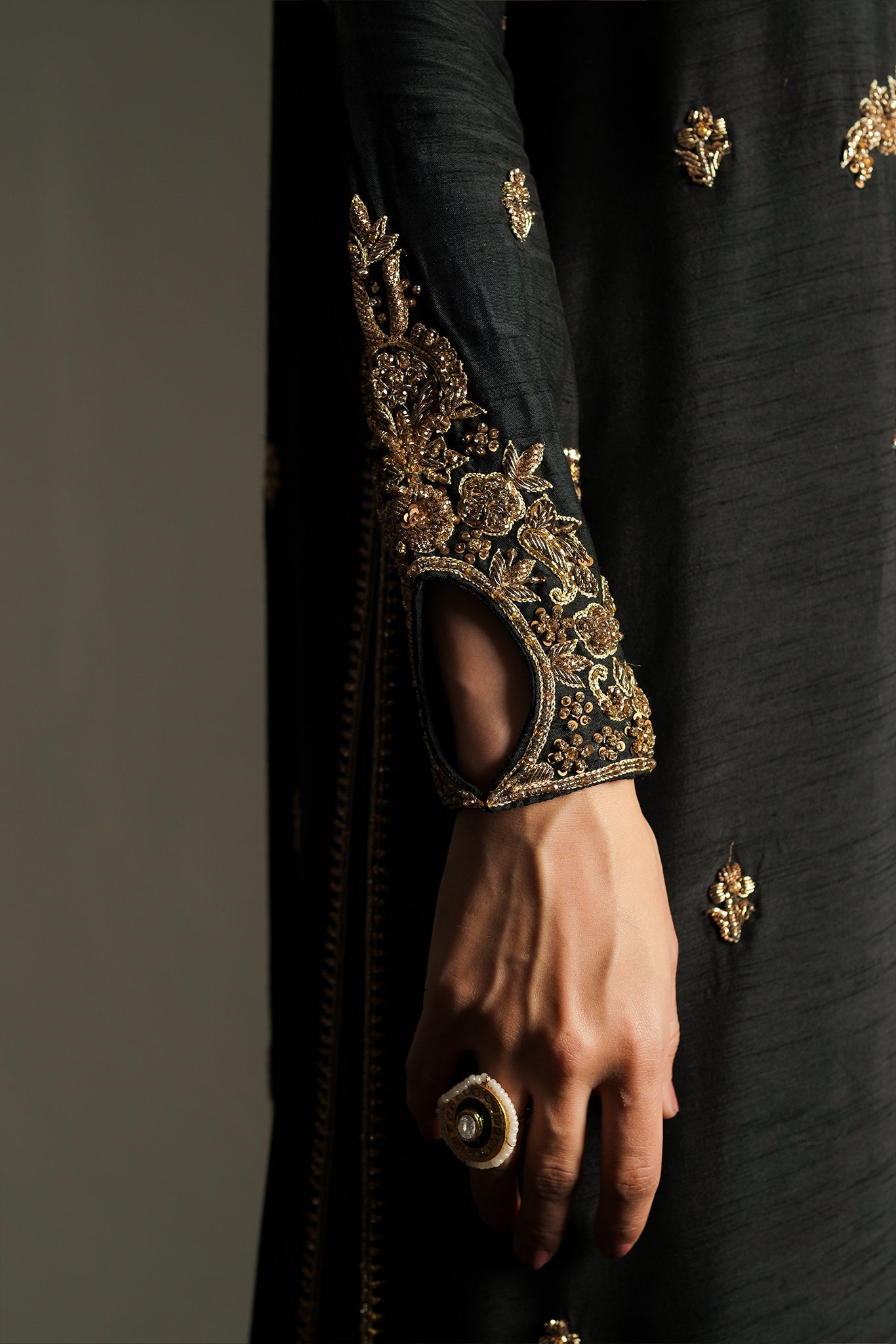 THE REGAL BLACK ZC-006 (NPA3-23437)