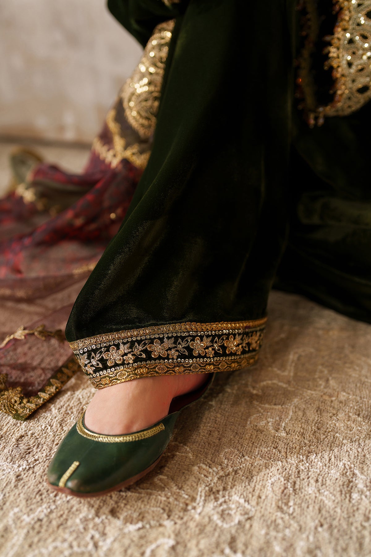 EMBROIDERED VELVET PR-1210