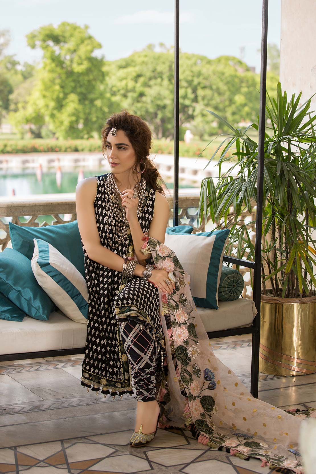 AVANT GARDE - MIDNIGHT