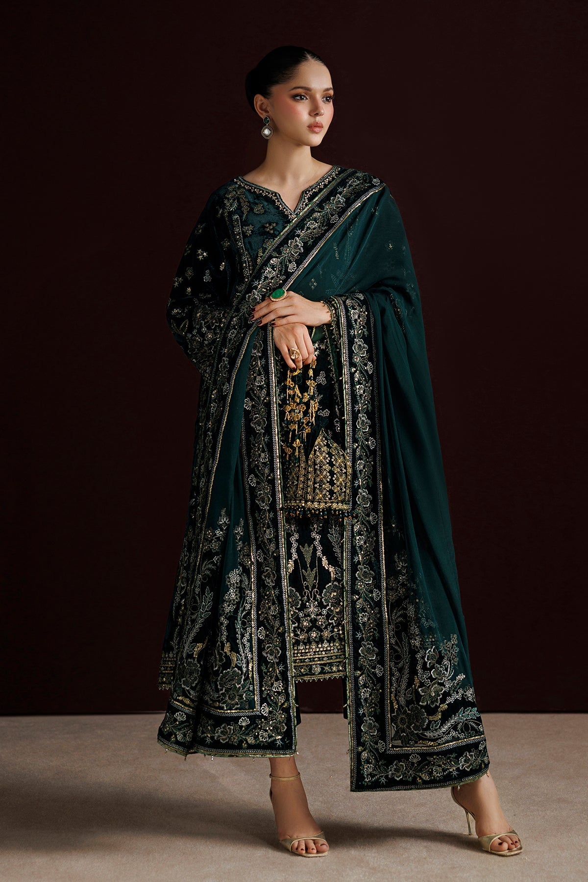 EMBROIDERED VELVET SF-4554