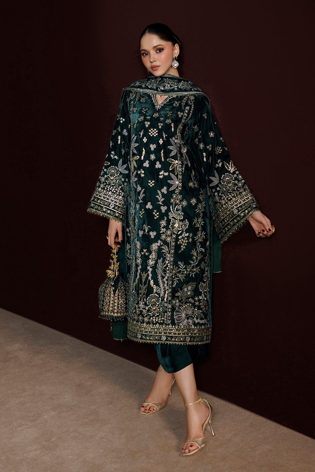EMBROIDERED VELVET SF-4554