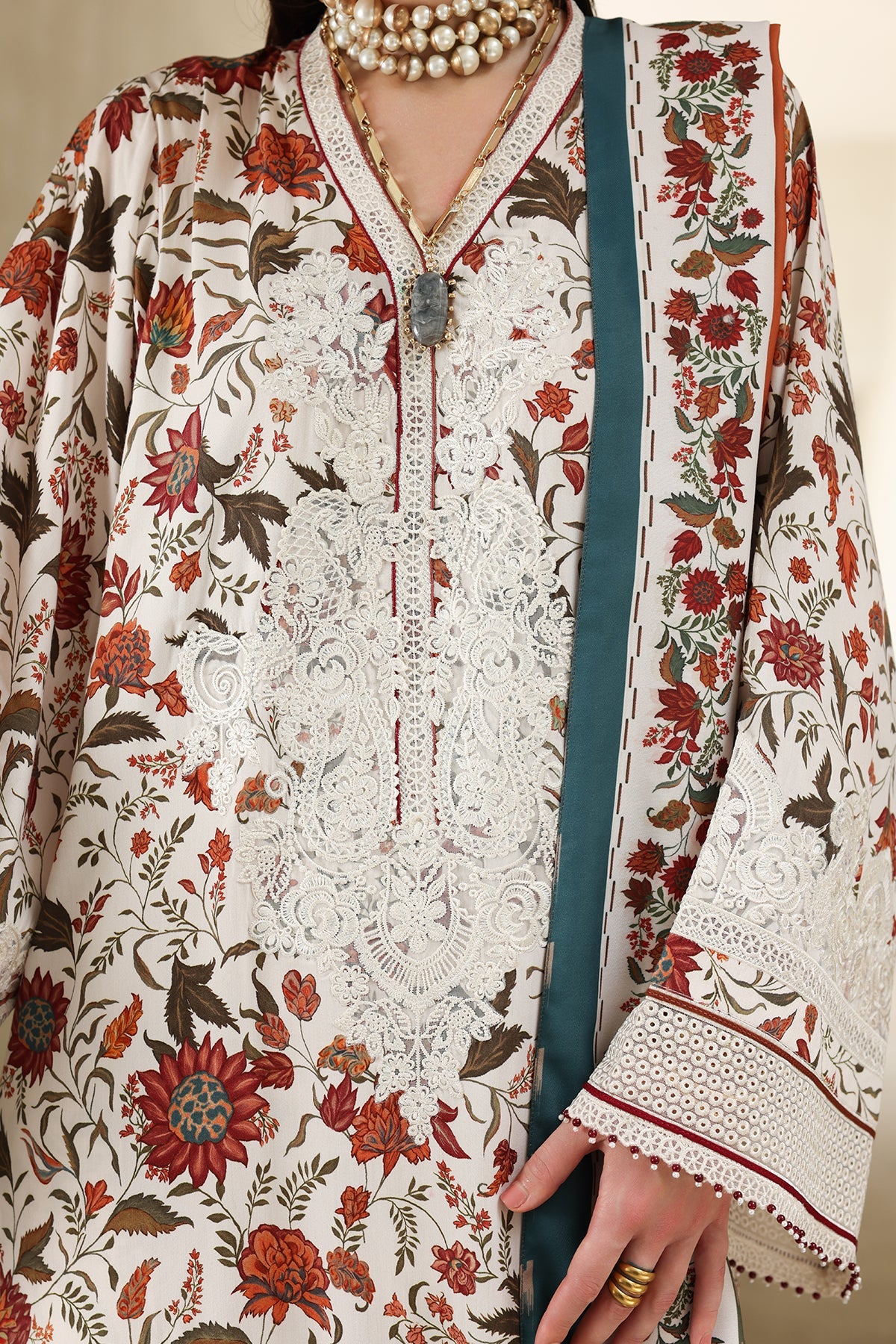EMBROIDERED VISCOSE SILK UF-4557