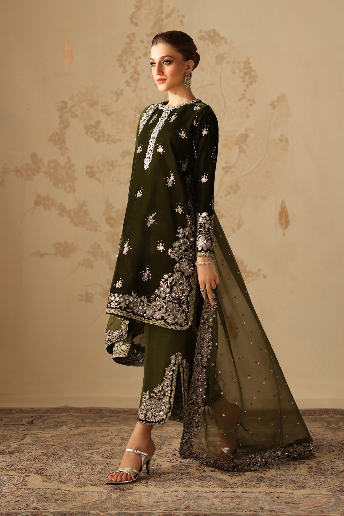 EMBROIDERED VELVET SF-4311
