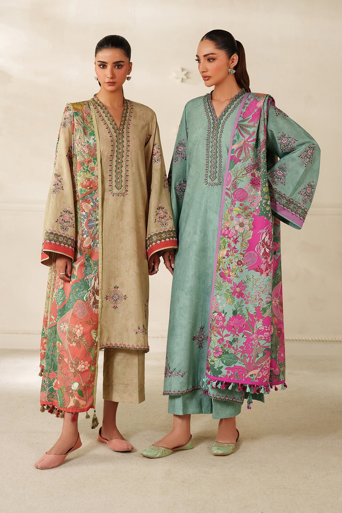 EMBROIDERED KHADDAR UF-4342