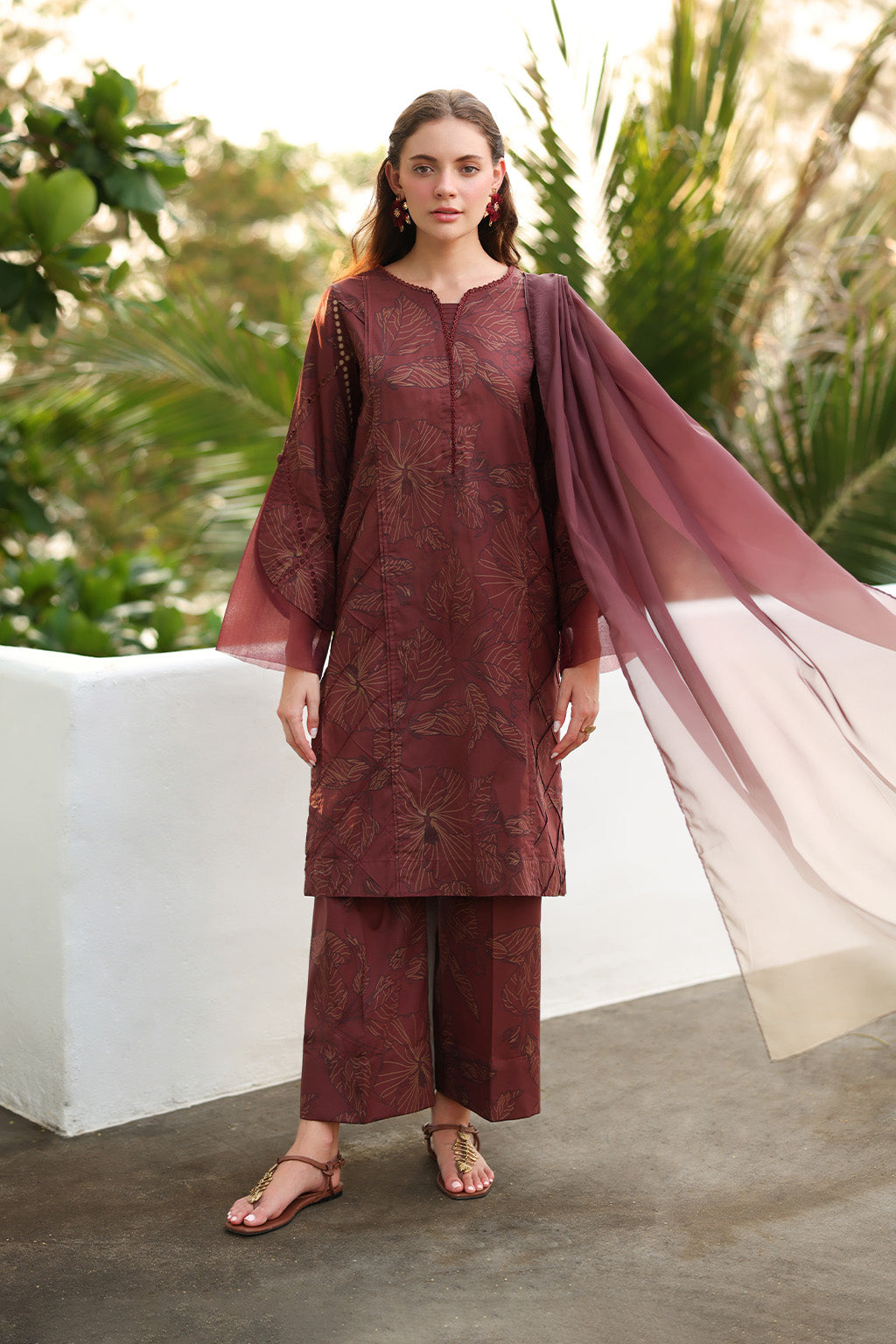UE-557 Printed Lawn