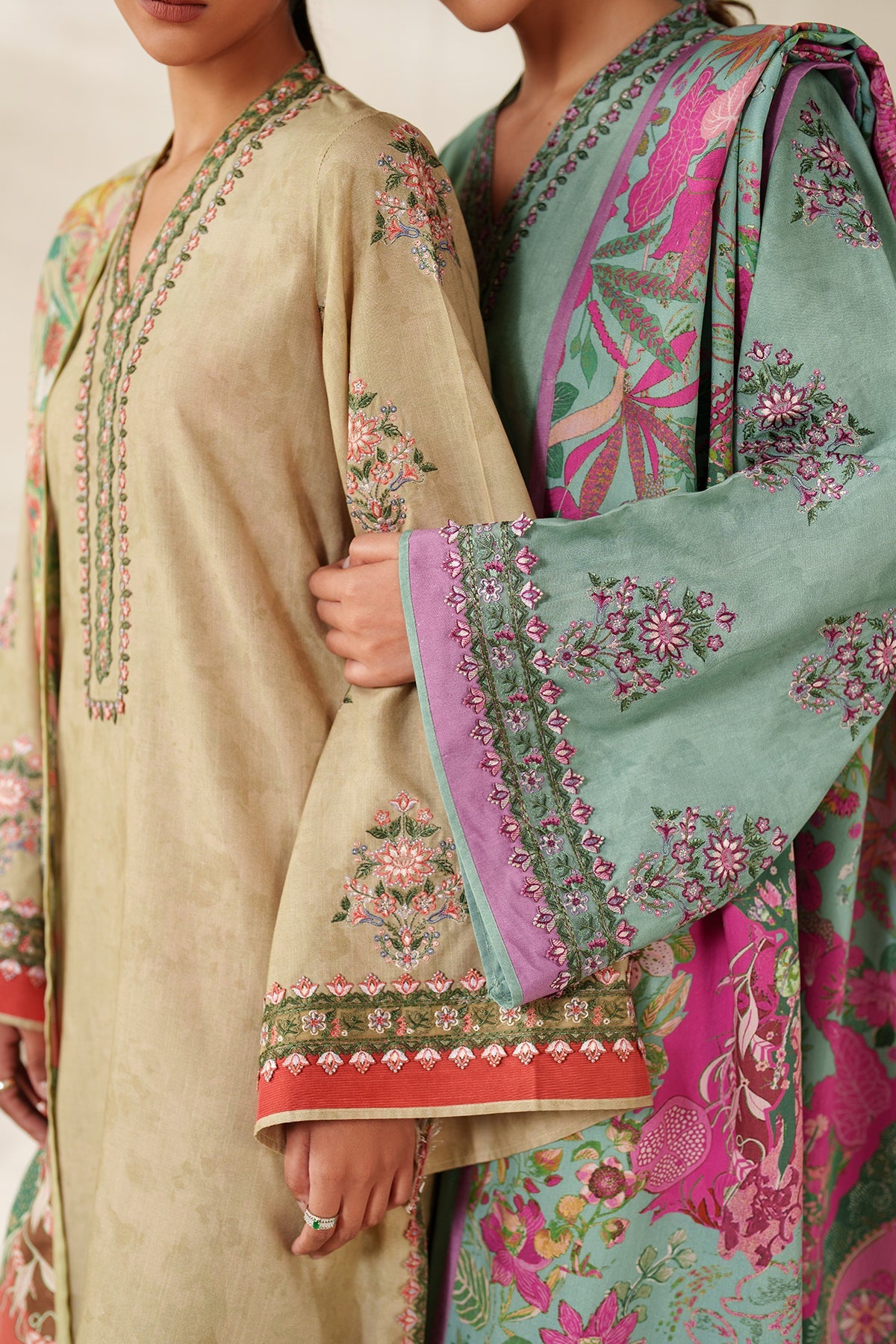 EMBROIDERED KHADDAR SF-4343