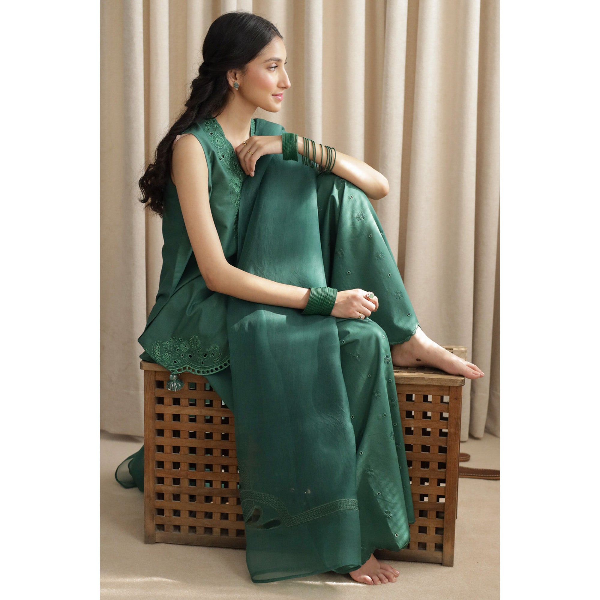 Castleton Green Outfit